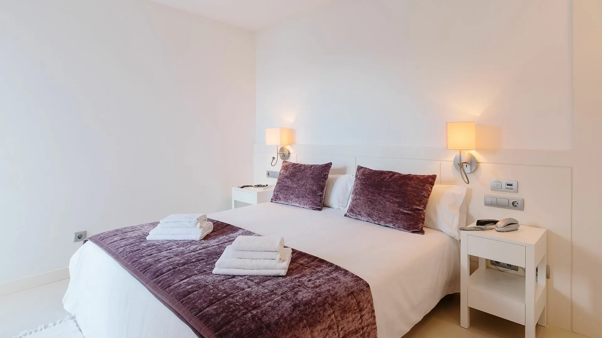 Sea Front Luxurious Villa Portocolom